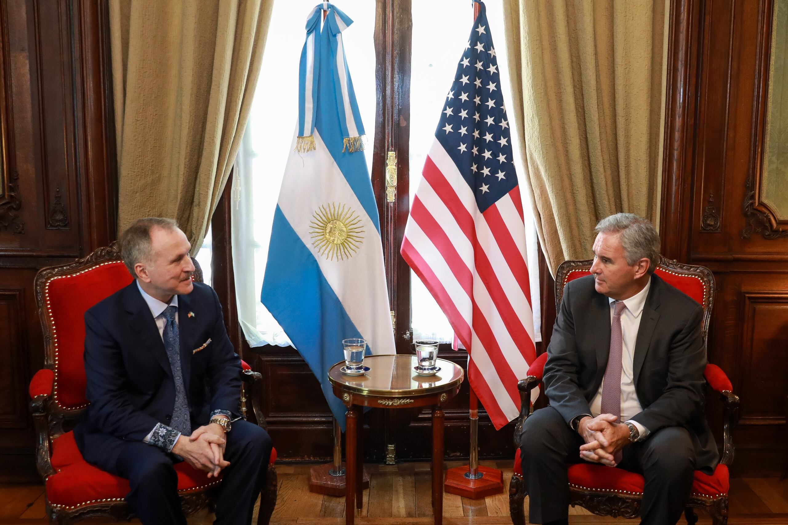 Quirno le dio la bienvenida a Lamelas