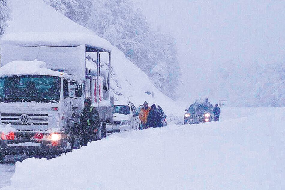 Una imagen de San Martín de los Andes como ejemplo del termómetro bajo cero.