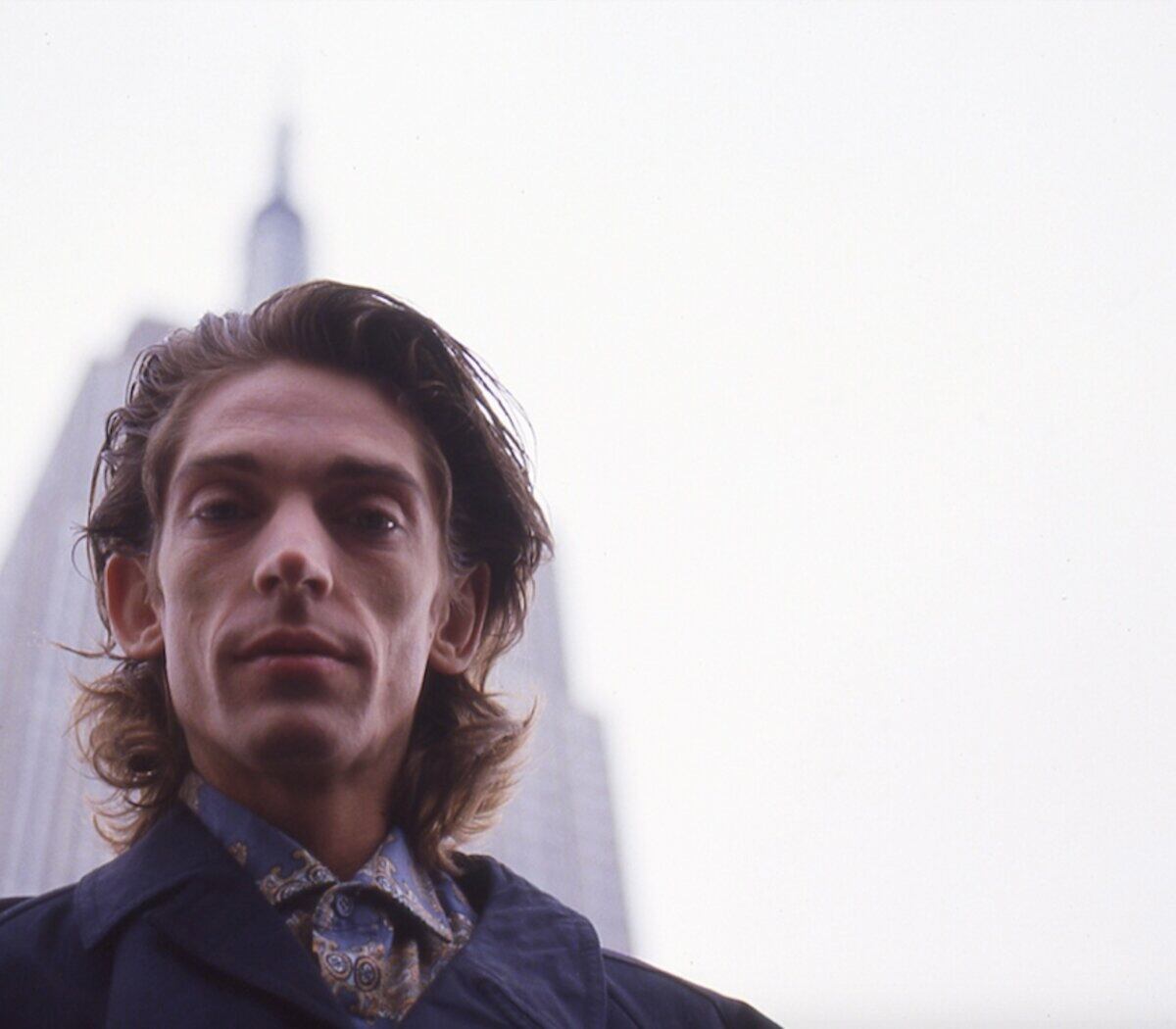 Federico Moura, líder de Virus, una banda que marcó un antes y un después introduciendo las diversidades sexuales, el glam y la sensibilidad al rock