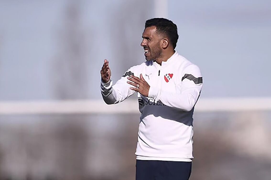 Carlos Tevez durante el entrenamiento
