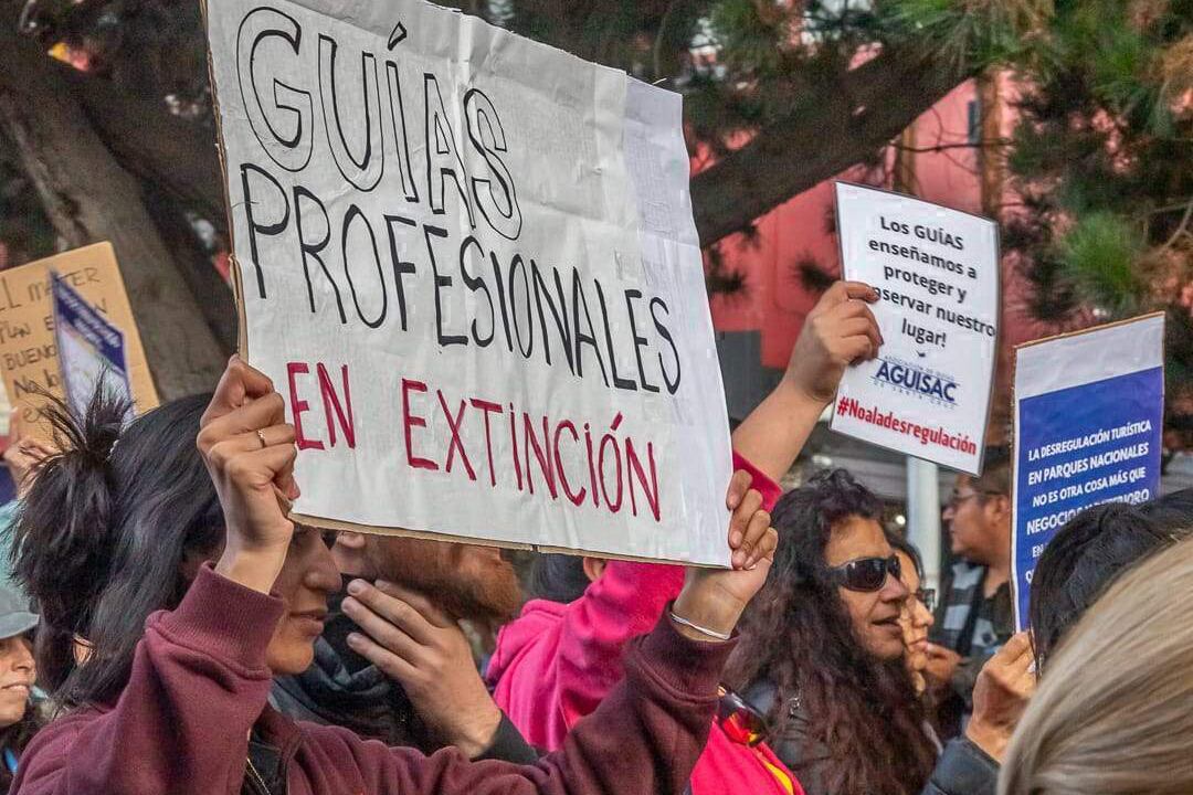Los guías de Parques Nacionales enfrentan la desregulación.