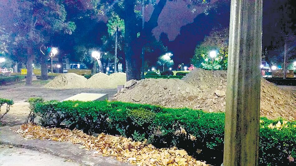 La Plaza Flores está protegida por la ley nacional de Patrimonio Arqueológido.