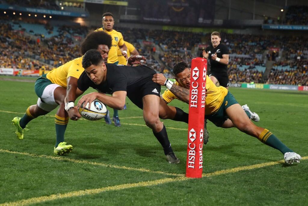 Try de los All Blacks ante Wallabies.