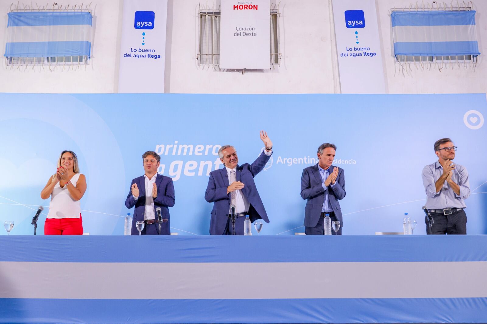 Alberto Fernández compartió un acto en Morón con Axel Kicillof y otros funcionarios.