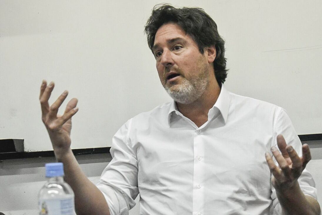 Barroetaveña señaló la complicidad con el ajuste de LLA pero también sectores como la UCR y la Coalición Cívica.