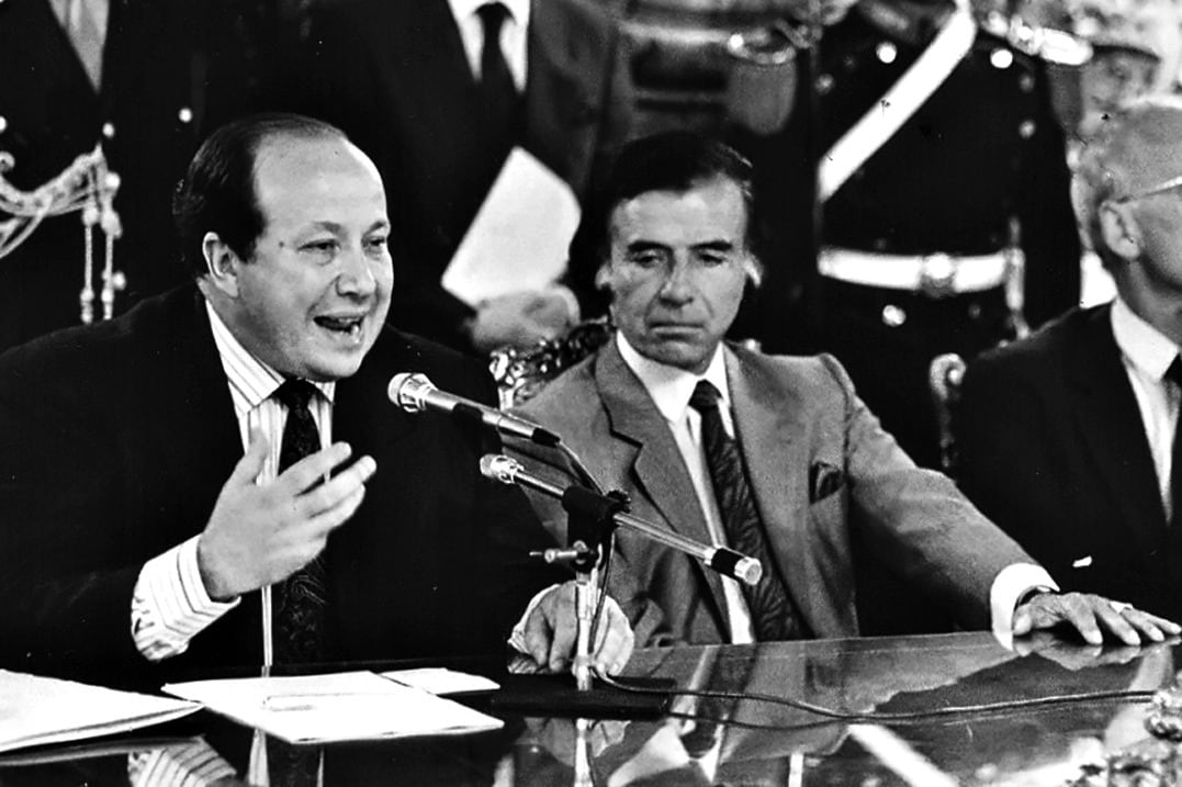 Menem con su ministro Roberto Dromi, el arquitecto de las privatizaciones. 