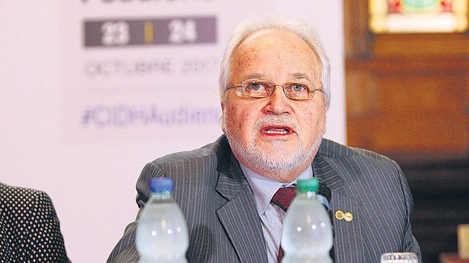 Francisco José Eguiguren.