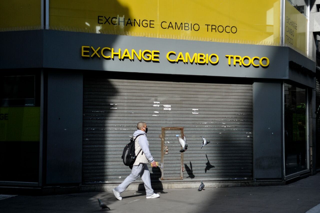 La tensión no se trasladó al dólar.