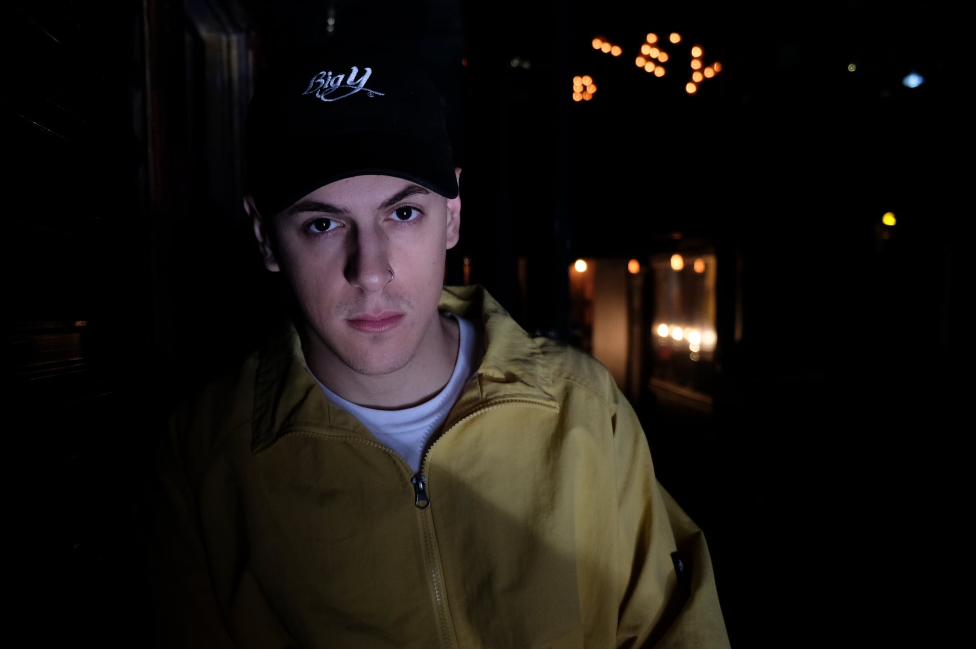 Acru es admirado por colegas músicos y del freestyle, y tiene una base de fans que se maravilla con su sonido inconfundible