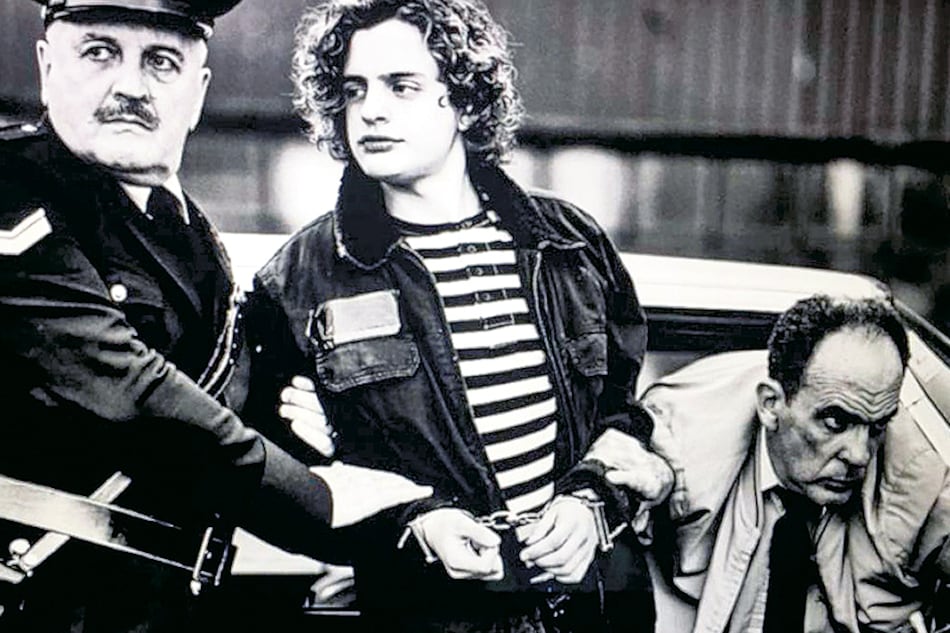 El Angel retrata la historia de Carlos Robledo Puch, el asesino serial más famoso de la Argentina.