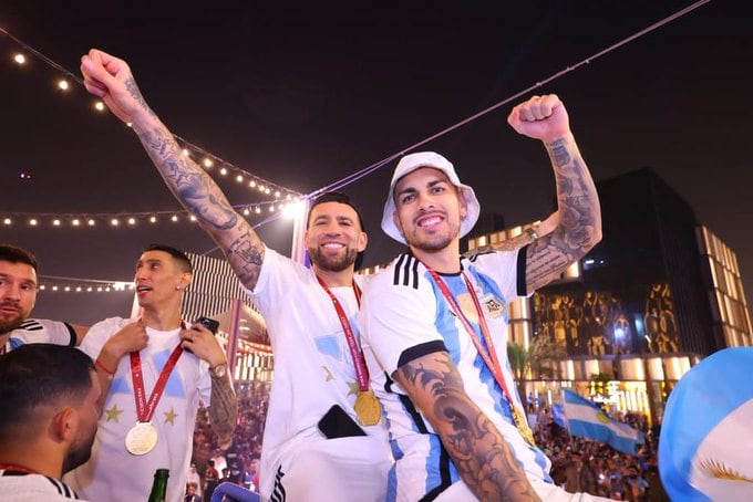 La Scaloneta festejará el campeonato con los hinchas argentinos este martes al mediodía, en el Obelisco. Imagen: @Argentina