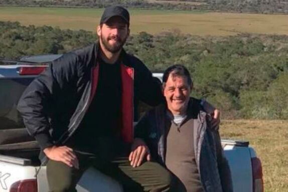 Alisson y su padre, José Agostinho Becker, un amante del buceo.