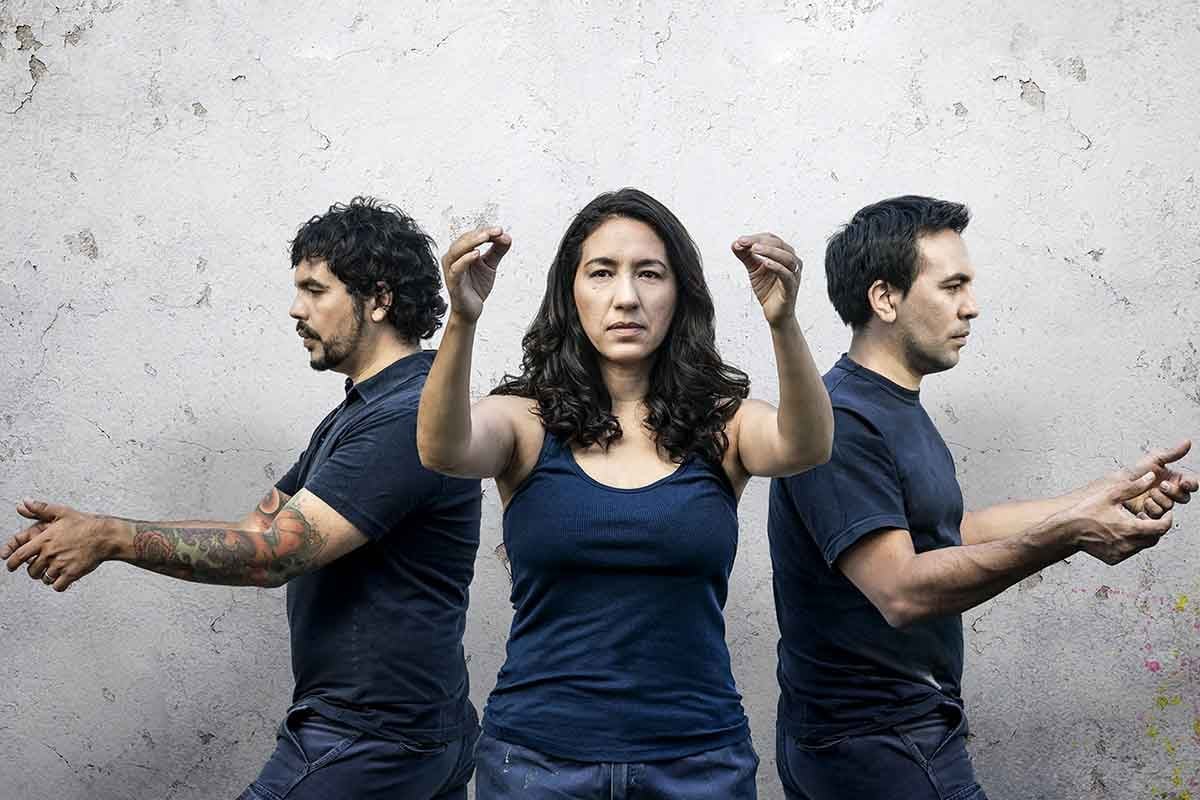 La notable Imprenteros, de y dirigida por Lorena Vega, abrirá TABA este viernes a las 20.30.