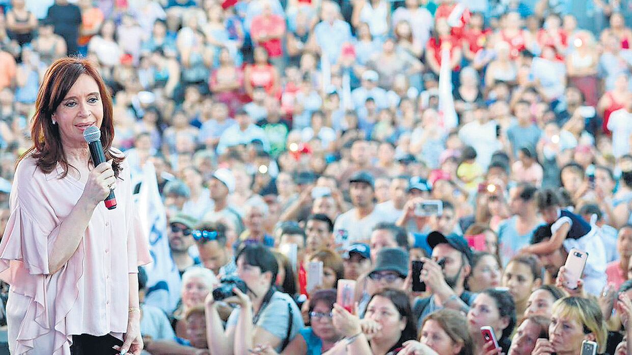 Cristina Kirchner encabezó un acto organizado por el intendente Jorge Ferraresi en Villa Domínico.