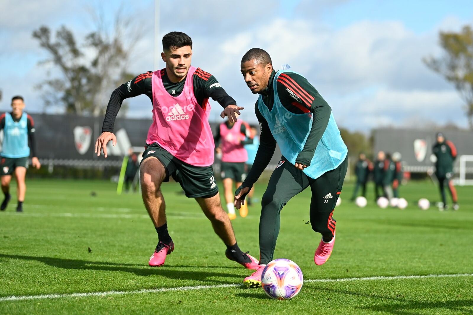 De La Cruz durante el entrenamiento en el predio de Ezeiza