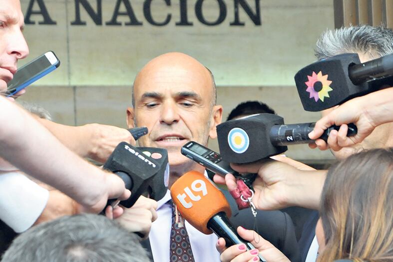 Gustavo Arribas recibió dinero del financista Meirelles, condenado por pago de coimas en Brasil.