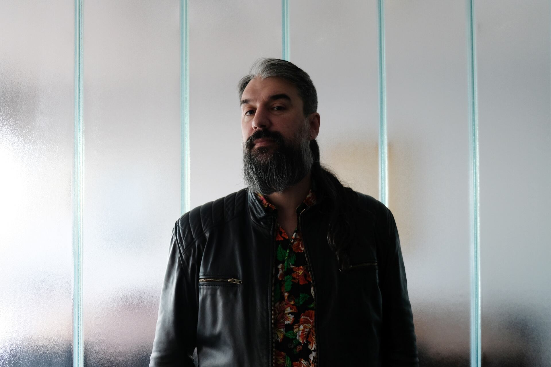 El proyecto cultural del Chino Sanjurjo incluye docencia en la UBA, talleres en cárceles y su banda Pléyades.