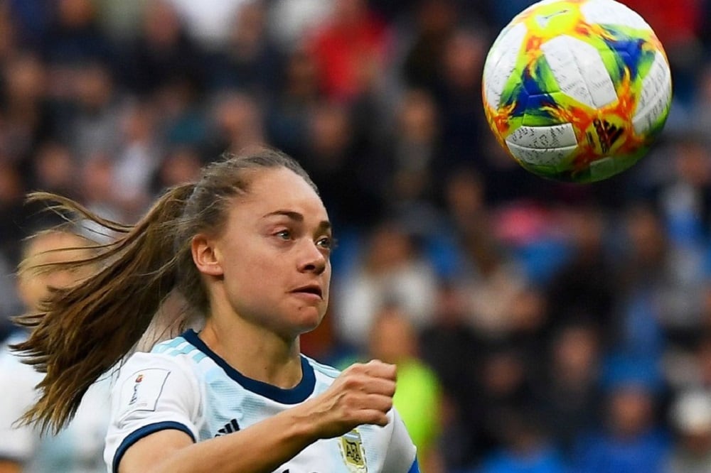 Estefanía Banini, con la camiseta de la Selección Argentina. La última vez que la usó fue en el Mundial 2019.