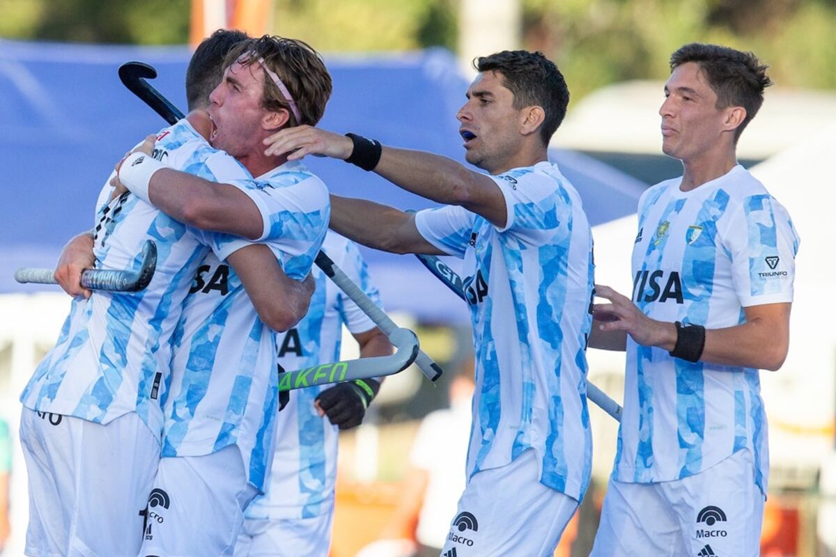 Festejo de Los Leones en el Cenard.