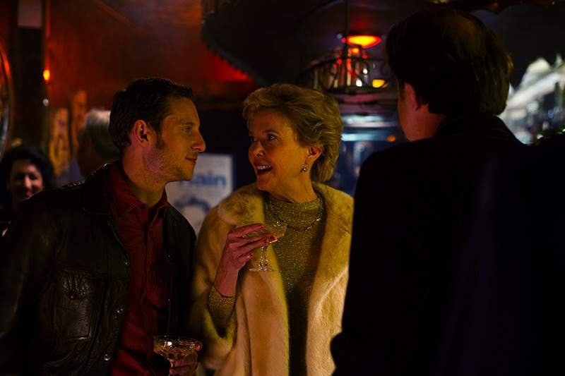 Jaime Belle y Annette Bening, el admirador incondicional y la estrella en descenso.