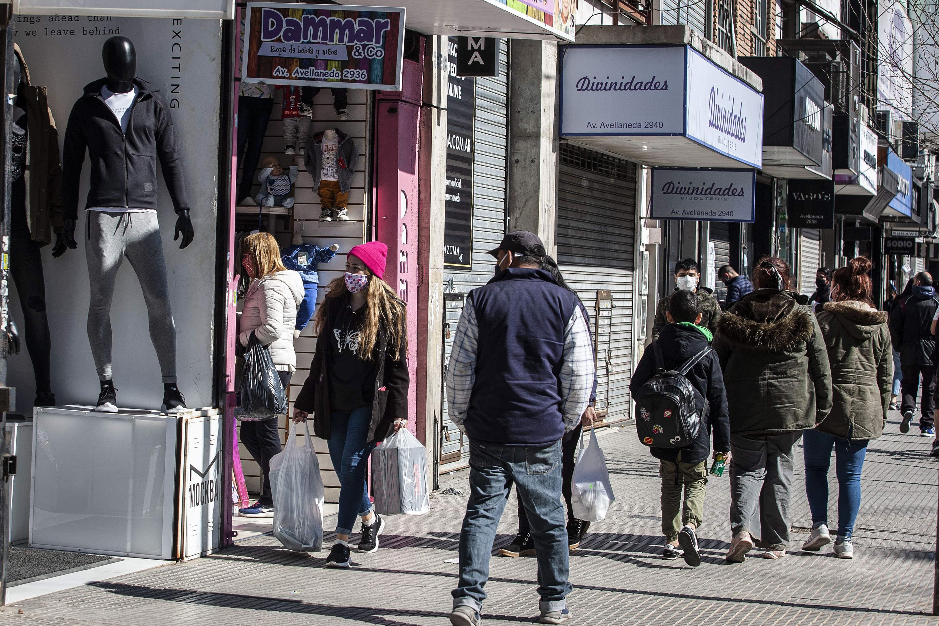 Di Tella estima que el 34,7% de la población estaría bajo la línea de pobreza.