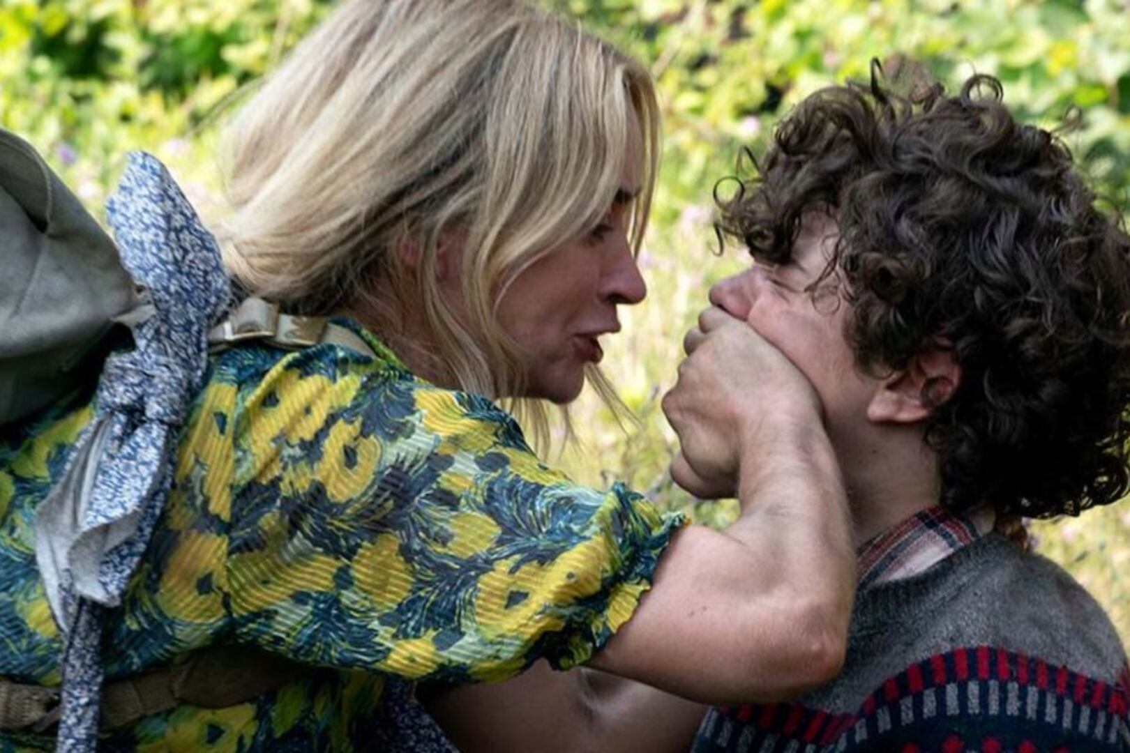 Los monstruos tienen un desarrollado sistema auditivo que les permite detectar a sus víctimas apenas hagan ruido.