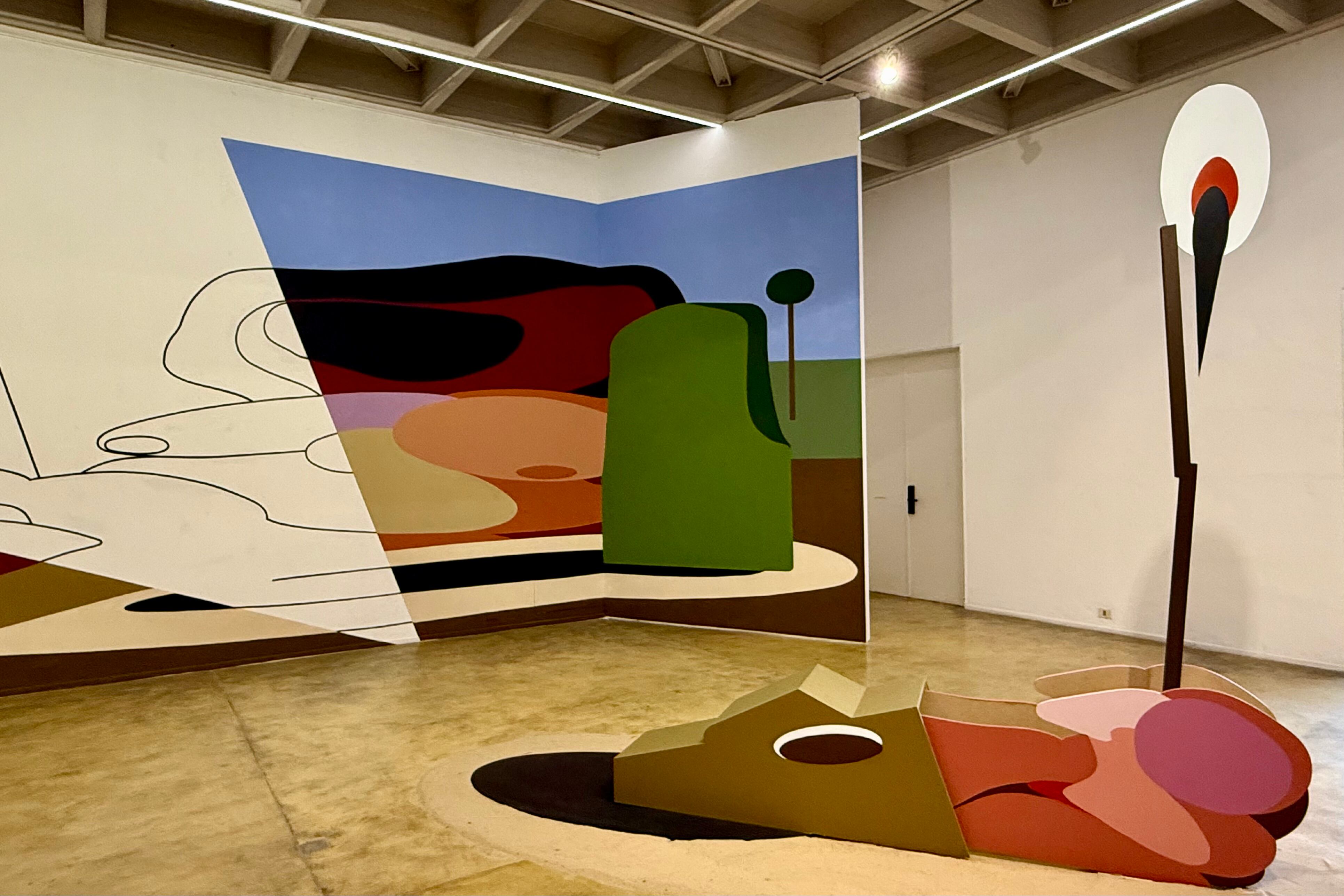 Vista parcial de la instalación de Cristina Schiavi en la galeria W. Abajo: Una de las pinturas recientes de Cristina Schiavi.