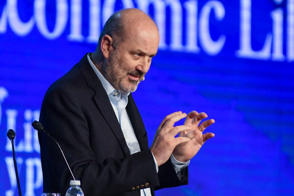 Federico Sturzenegger impulsa la creación de las SAD