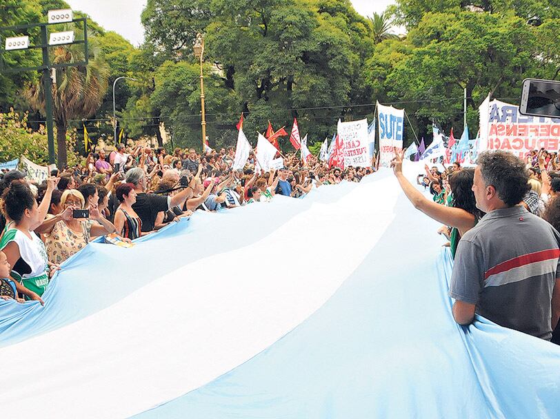 Aunque hubo un principio de acuerdo por los postítulos, el conflicto en Educación continúa.