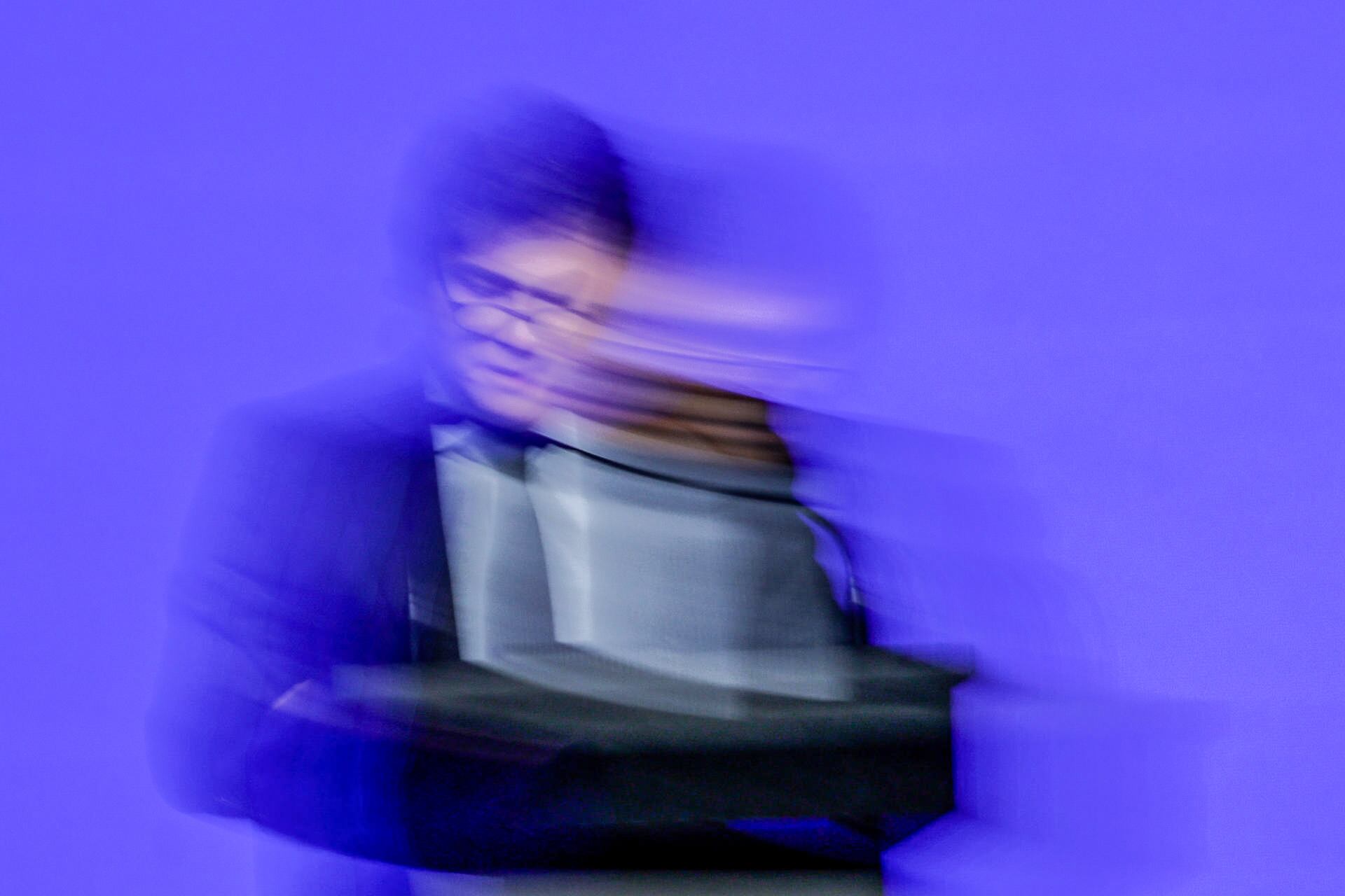 Javier Milei disocia sus discursos de las políticas económicas y sociales.