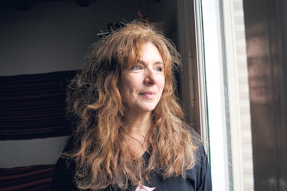 Slutzky vive desde 1977 en Holanda. Está presentando aquí su libro en diversos lugares.