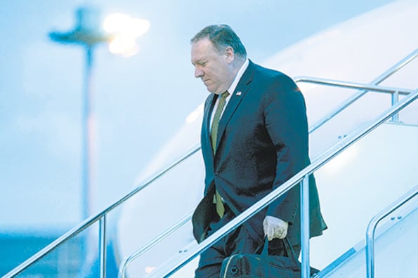Pompeo aterriza en Tokio en medio de versiones encontradas acerca de su paso por Pyongyang para negociar el pacto nuclear.