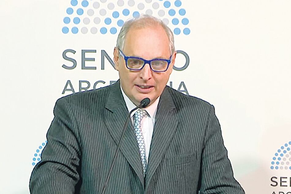 En el Senado, Alfredo Vitolo se expresó en contra de la interrupción del embarazo incluso en los casos de violación.