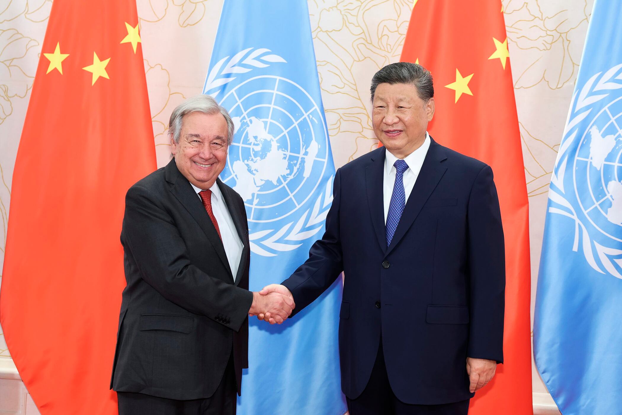 Antonio Guterres y Xi Jingpin en la cumbre de Tianjin.