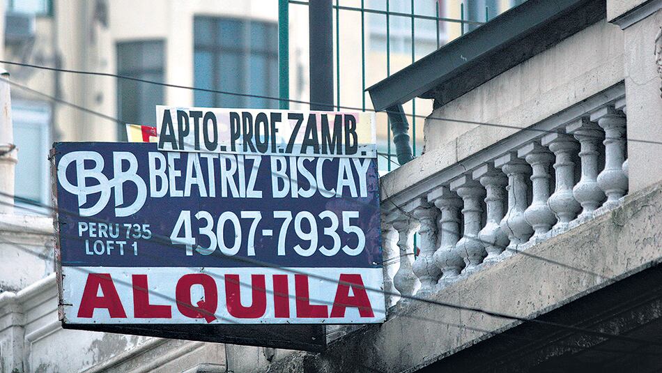 Los representantes de los inquilinos defienden la ley que entró ayer en vigencia.