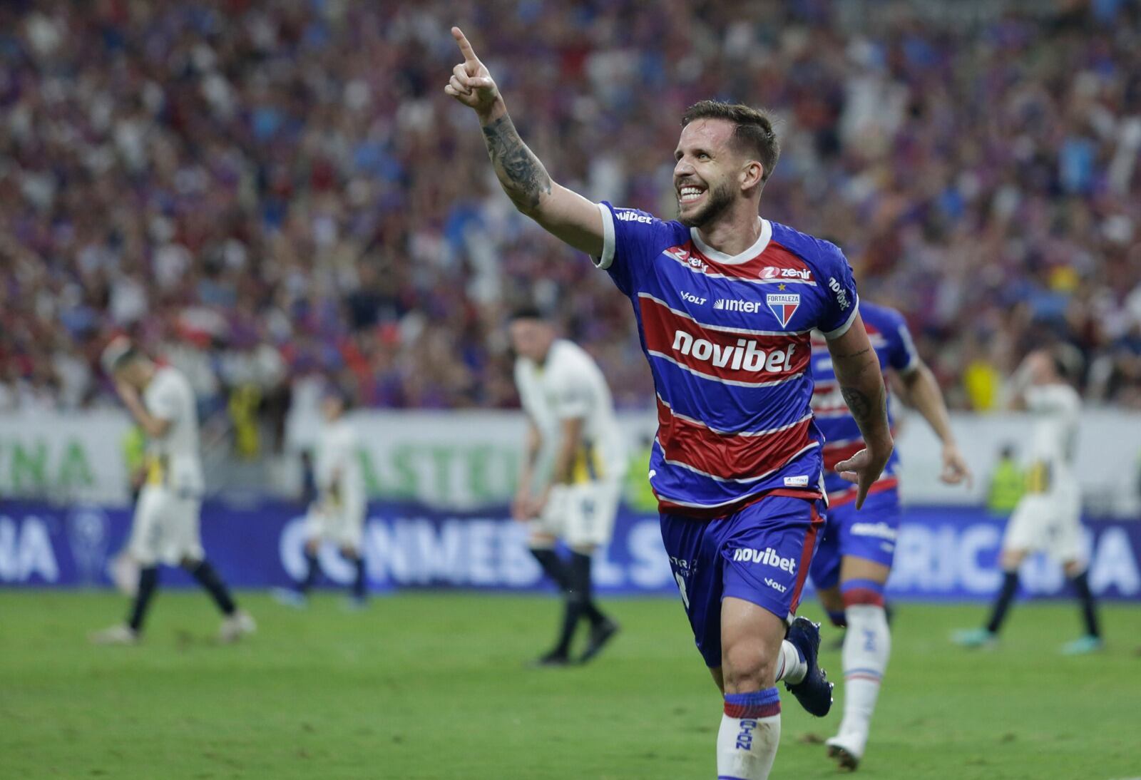 Sasha celebra el gol que selló el resultado para Fortaleza