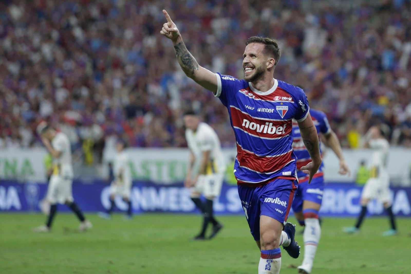 Sasha celebra el gol que selló el resultado para Fortaleza