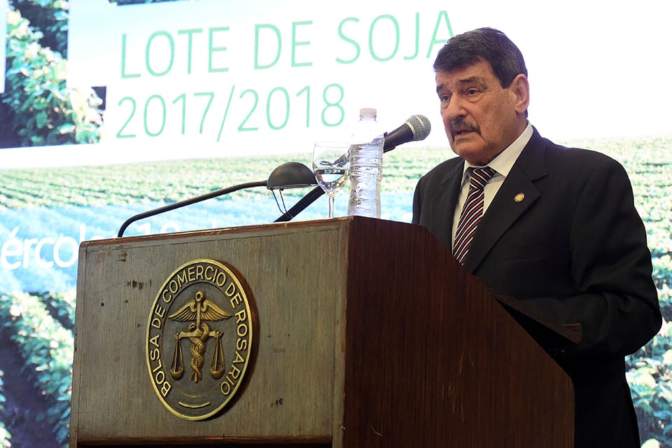 Padóan vociferaba en la Bolsa: "Ganamos en primera vuelta", por el PRO