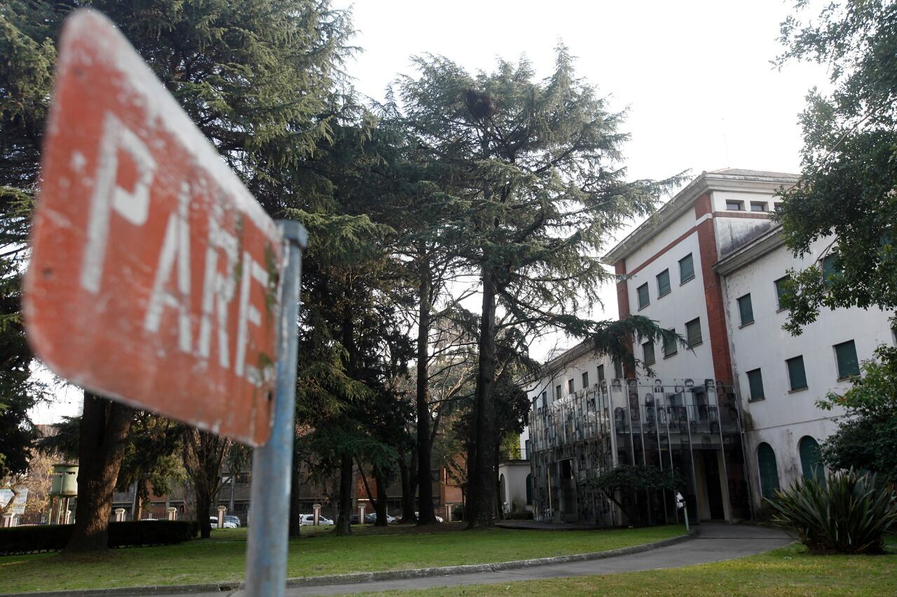 Las Madres de Plaza de Mayo-Línea Fundadora van a renombrar este lunes como “Son 30 mil” la antigua calle capitán Hipólito Bouchard de la exEsma, donde está ubicada su Casa Nuestros Hijos La Vida y La Esperanza.