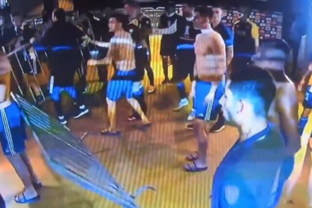 Serios incidentes en Brasil con los jugadores de Boca: golpes y gases lacrimógenos.
