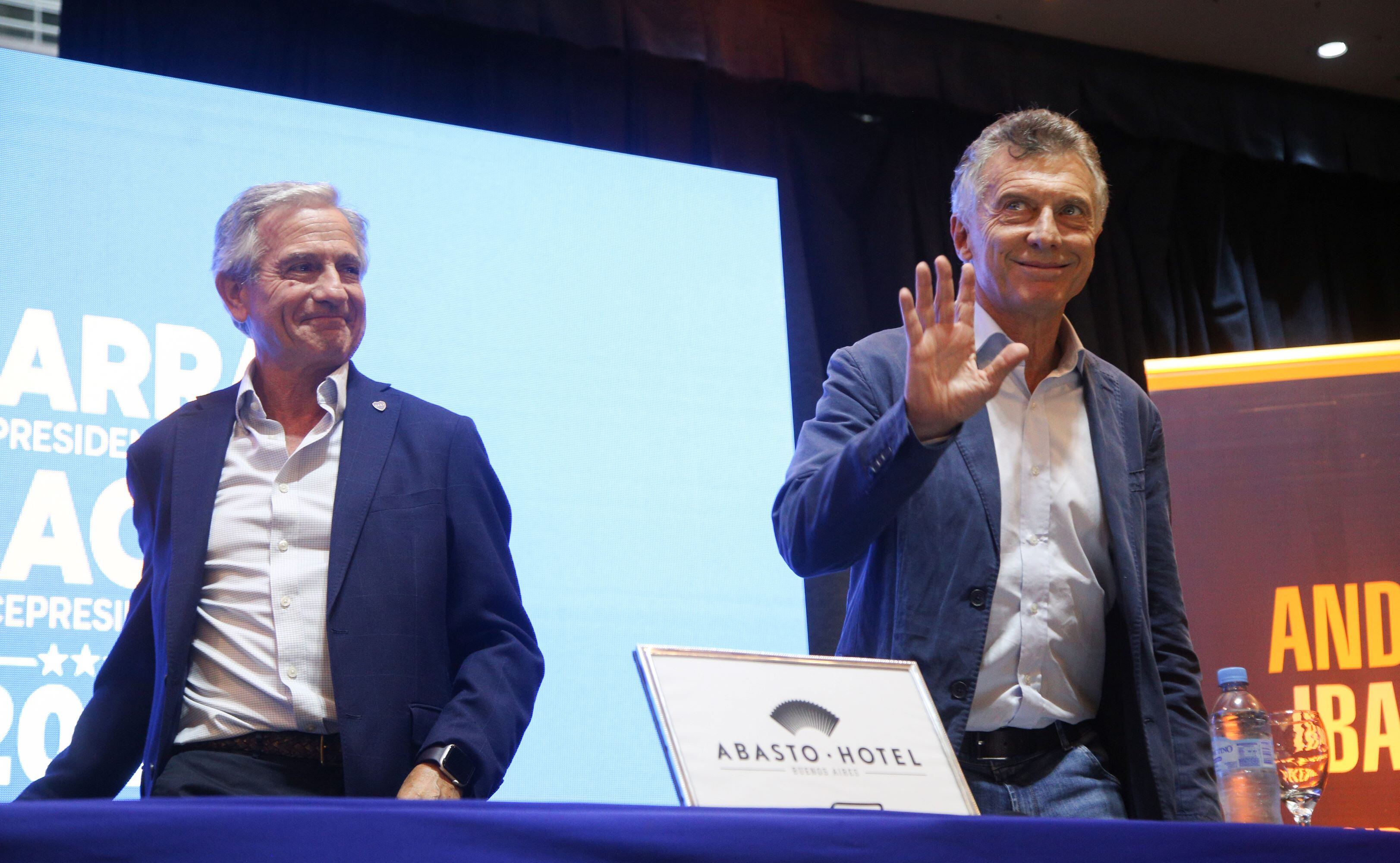 Ibarra y Macri brindaron una conferencia de prensa