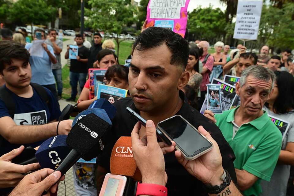 Joel, el hermano de la víctima, reclamó justicia y "que no haya otro Esteban".