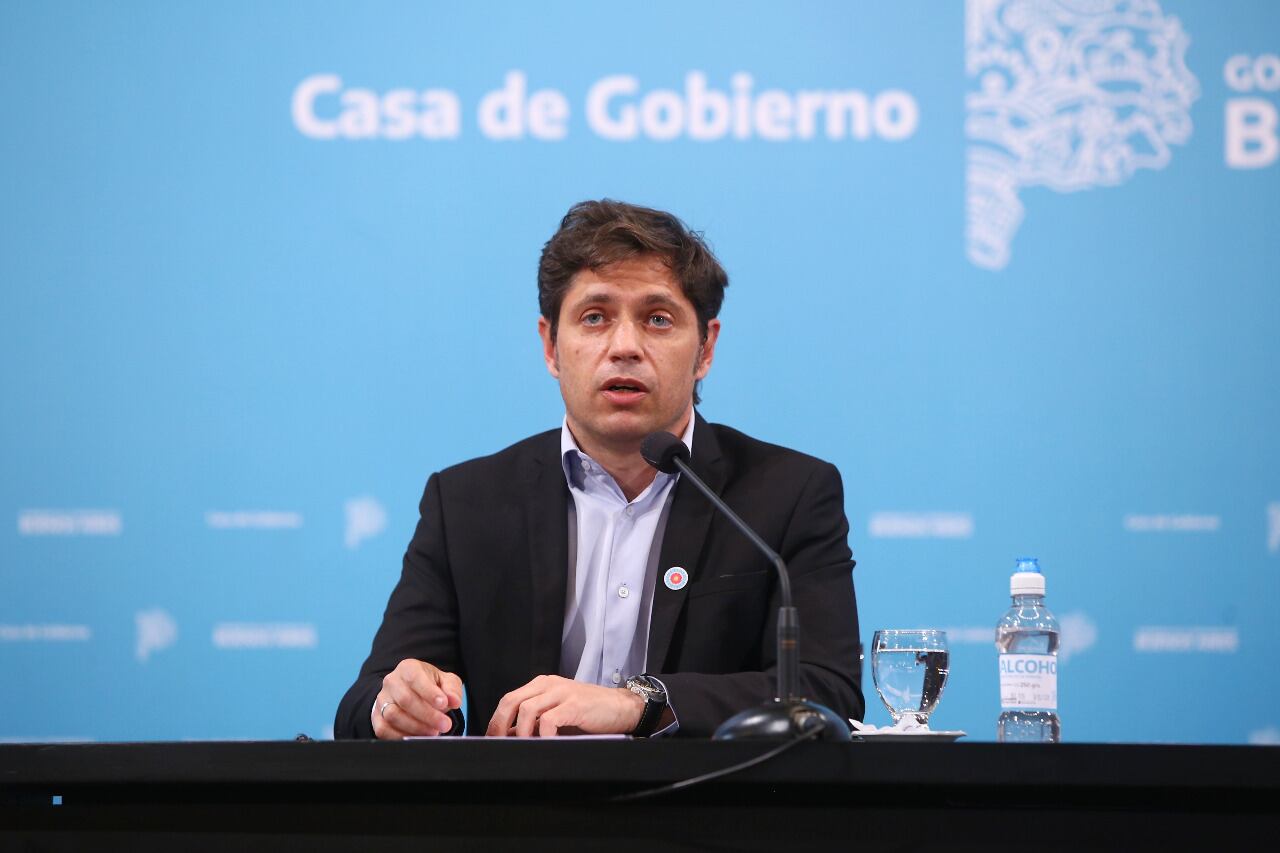 El gobernador de la provincia de Buenos Aires, Axel Kicillof, aseguró que "el regreso a las clases no está supeditado a la vacunación" y destacó que el primer paso será "vacunar a población de riesgo de las escuelas".