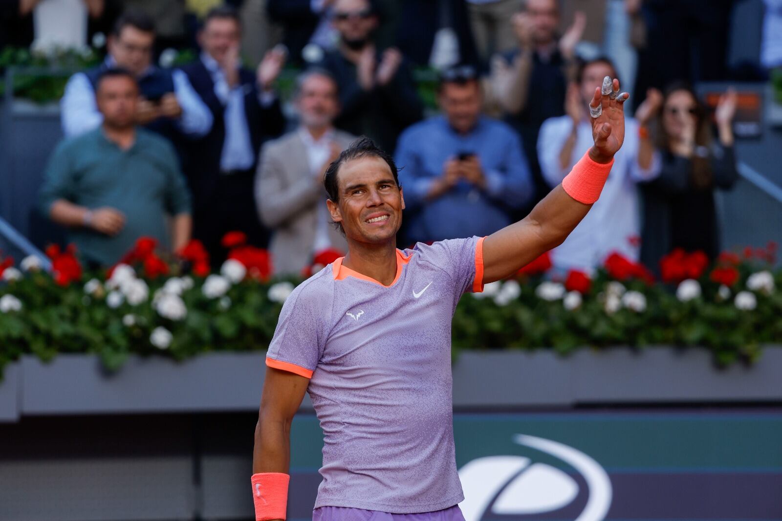 Nadal avanzó a la segunda ronda en el Masters 1000 de Madrid.