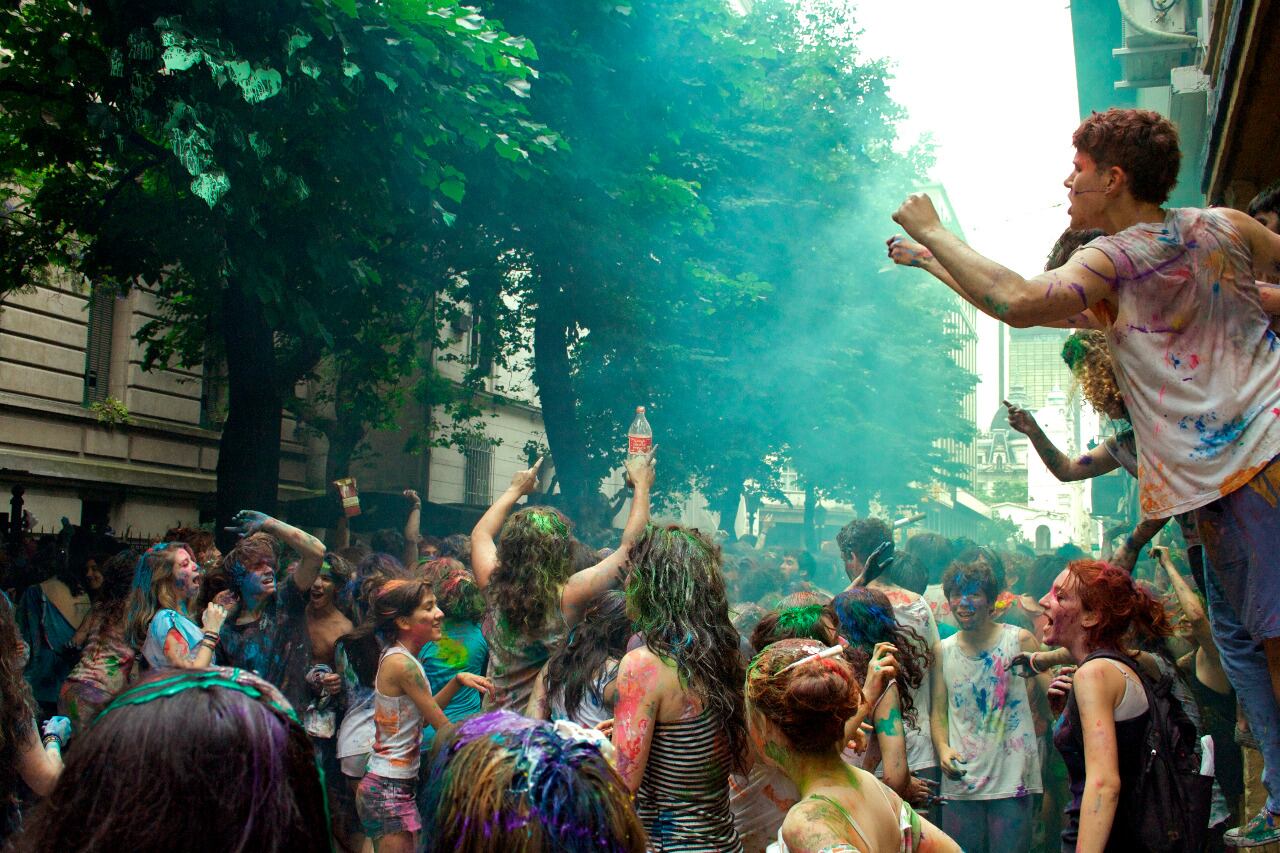 Hay un operativo con más de 200 agentes en la calle, que se extiende desde esta tarde hasta la madrugada. 