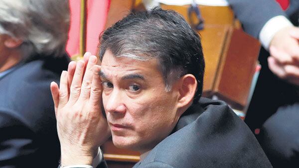 Olivier Faure tiene que “reinventar todo” para evitar la desaparición de su partido.
