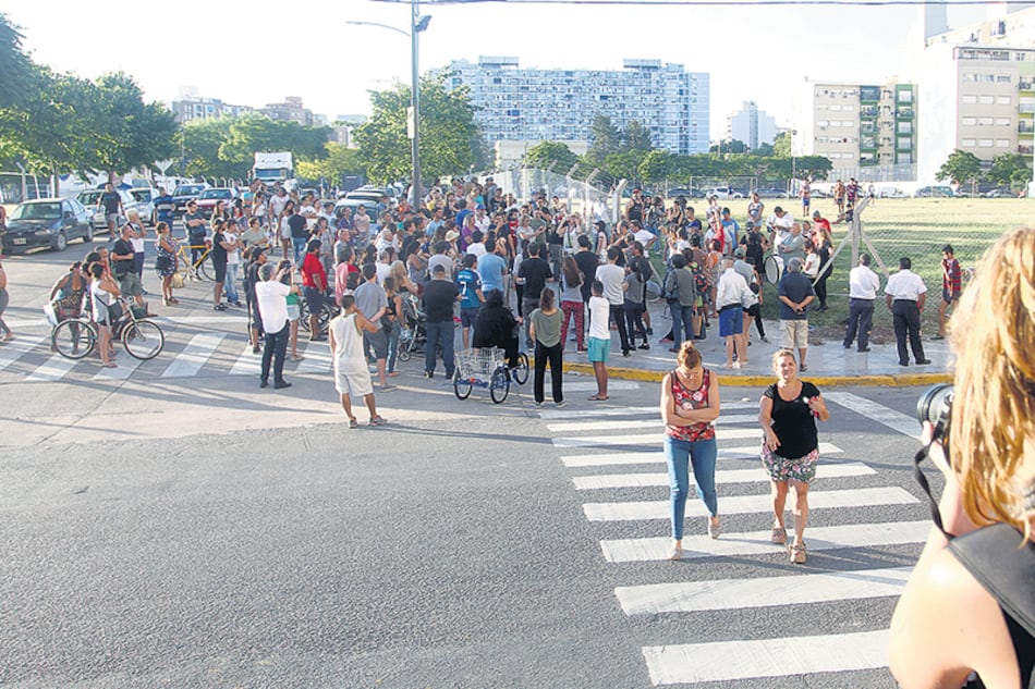 Los vecinos van a pedir que se habilite la feria judicial para tratar la causa.