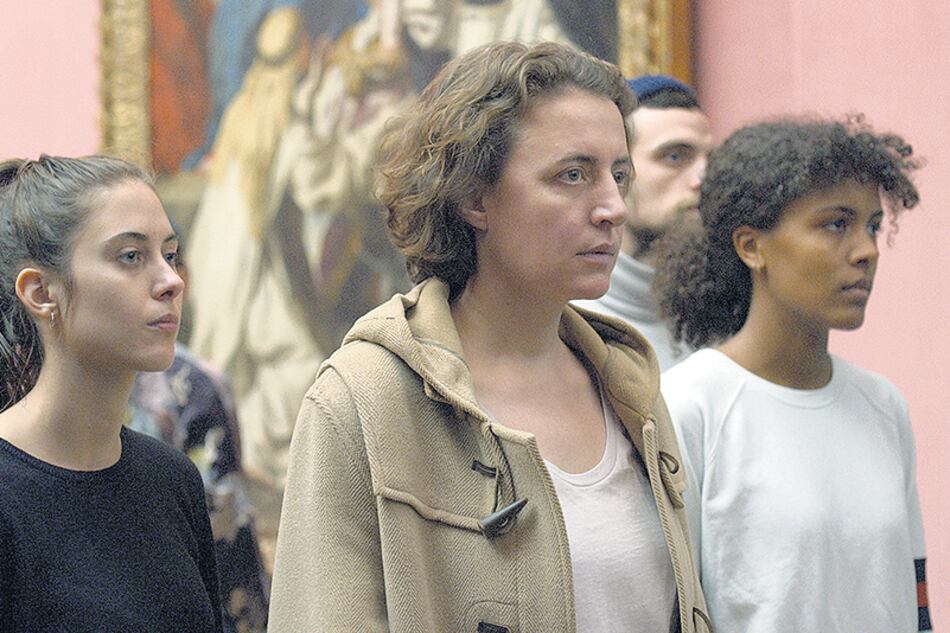 Maren Eggert es la extraordinaria protagonista de Estaba en casa, pero, de la berlinesa Angela Schanelec.