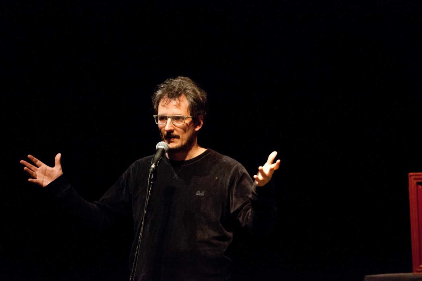 Damián Lamanna Guiñazú, poeta, docente y músico.