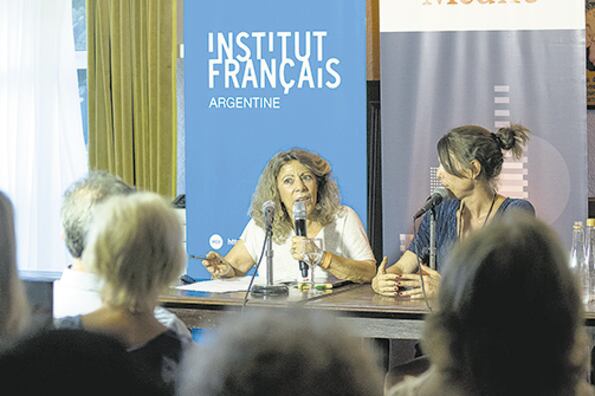 “La pluralidad de lenguas, la traducción, es un saber con las diferencias”, dijo Cassin.